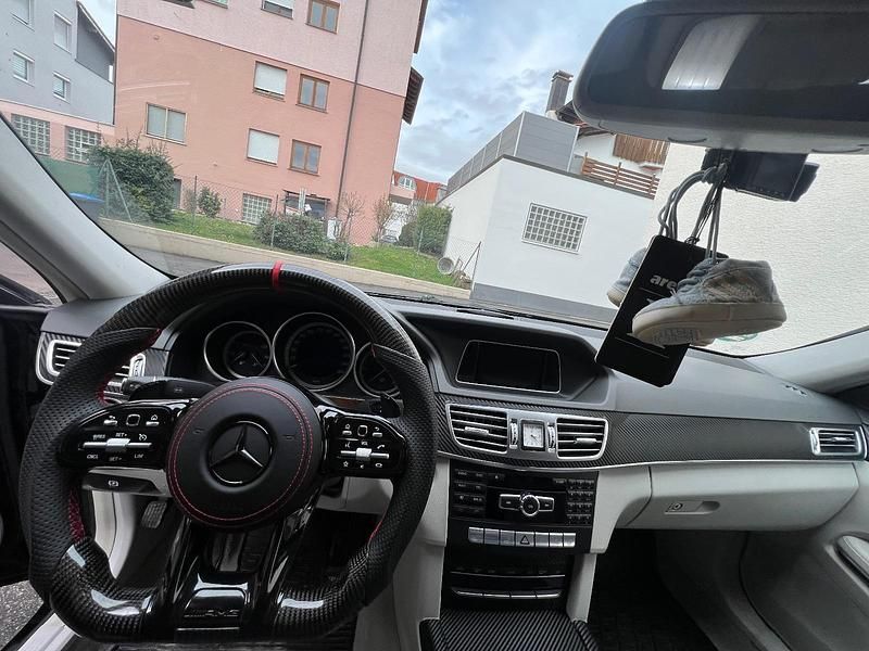 Gebraucht Mercedes 300 2013 Grün Limousine