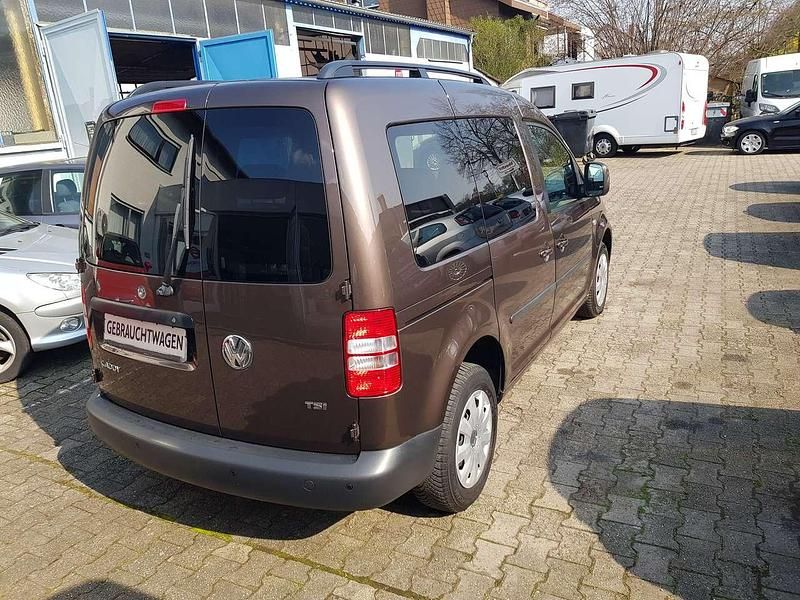 Gebraucht VW Caddy Trendline 86 PS (63 kW) 2013 Toffeebraun metallic Van / Kleinbus