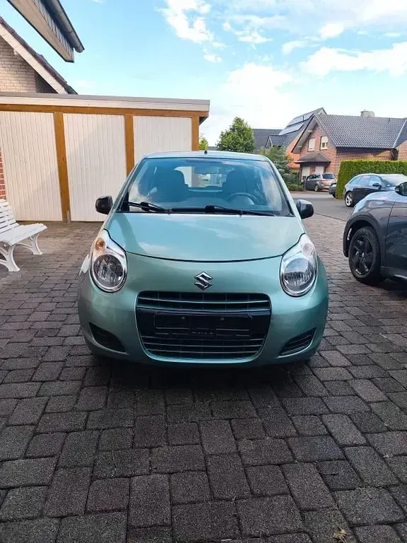 Gebraucht Suzuki Alto 68 PS (50 kW) 2010 Grün Kleinwagen