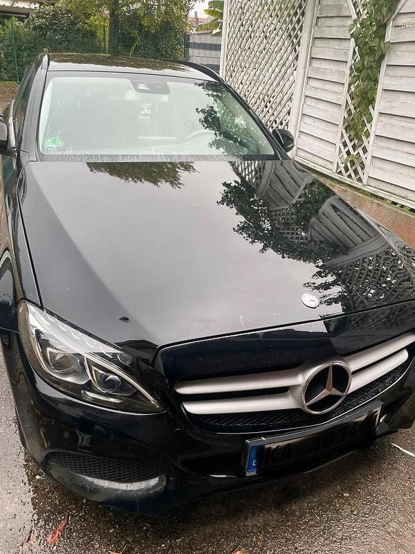 Schwarz Gebraucht 2015 Mercedes C220 Kombi | 12.499 € (Superpreis) - Bild 1/4