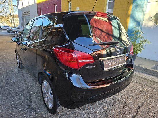 Gebraucht Opel Meriva 101 PS (74 kW) 2011 Schwarz (metallic) Van / Kleinbus