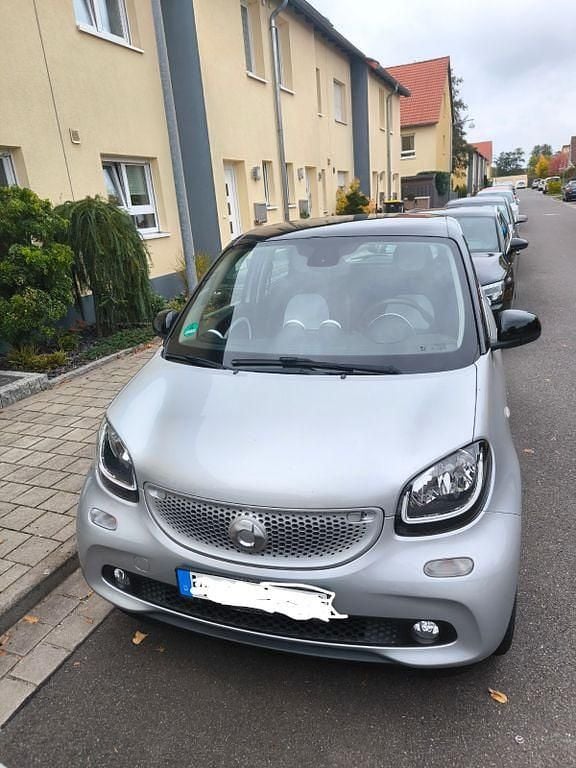 Silber Gebraucht 2015 Smart ForFour Passion Kleinwagen | 8.500 € (Superpreis) - Bild 1/4