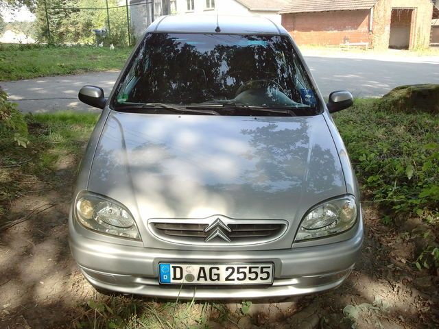 Gebraucht Citroën Saxo 60 PS (44 kW) 2001 Silber Kleinwagen