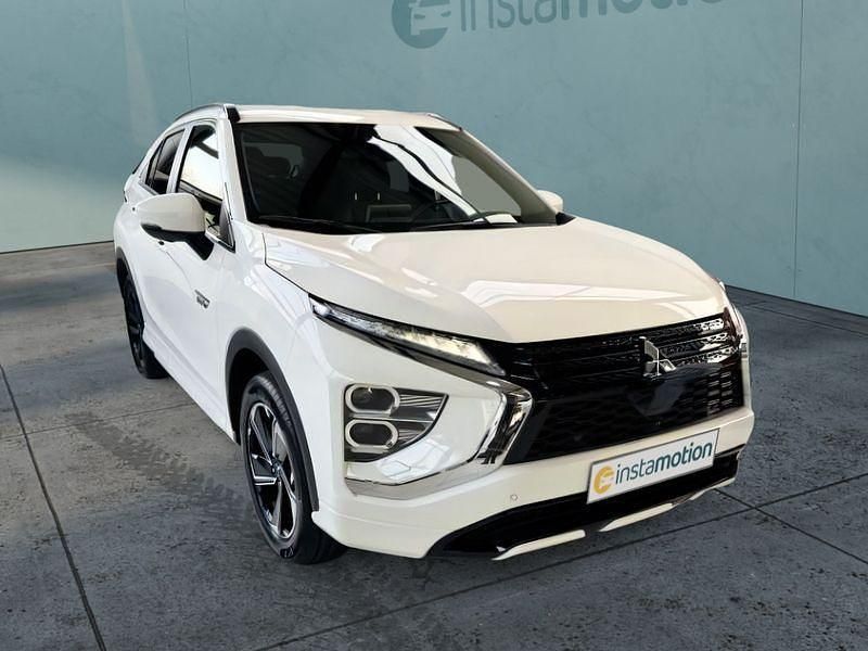 Weiß Gebraucht 2022 Mitsubishi Eclipse Cross SUV | 27.649 € (Etwas zu teuer) - Bild 1/4