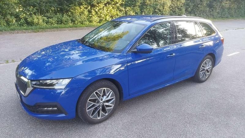 Blau Gebraucht 2022 Skoda Octavia Tour Kombi | 19.300 € (Etwas zu teuer) - Bild 1/4