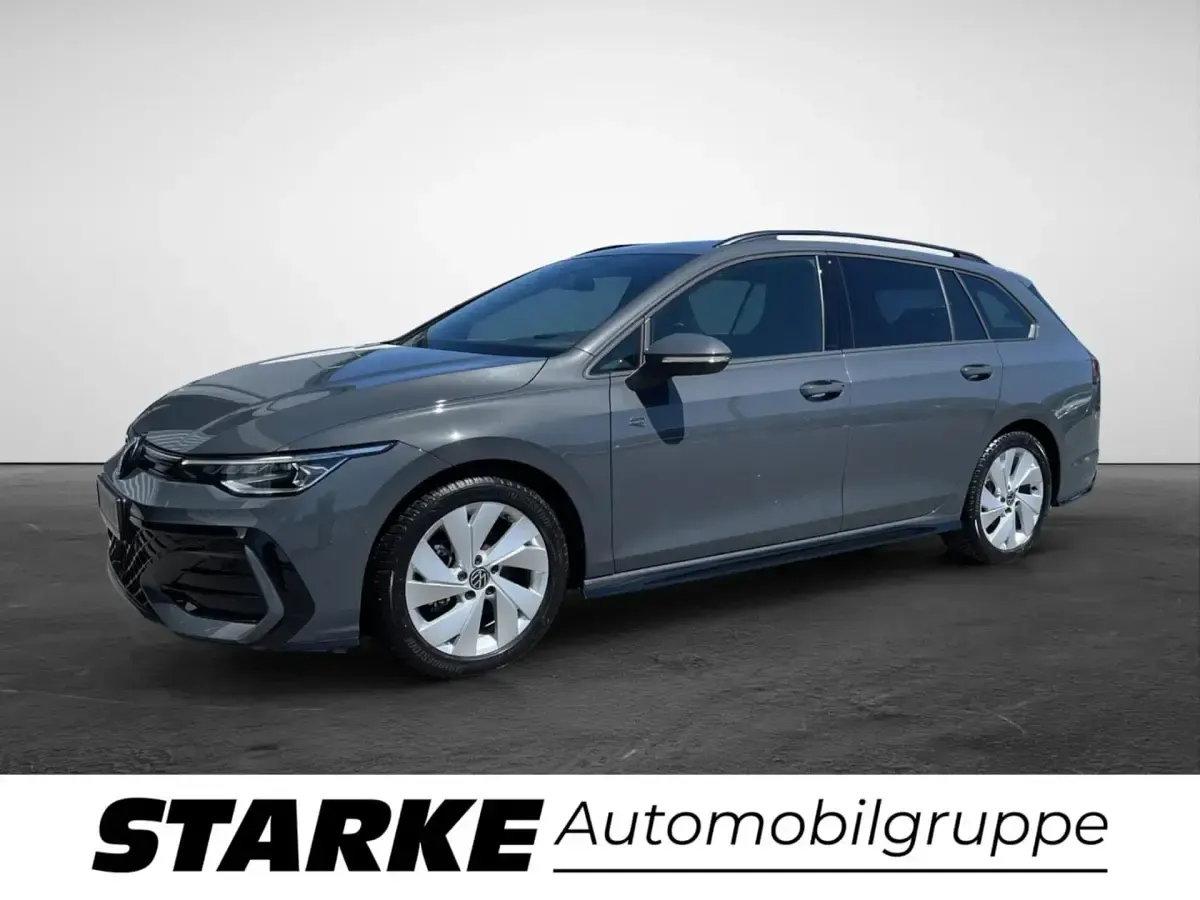 Gebraucht VW Golf VIII R-line 150 PS (110 kW) 2025 Grau Kombi
