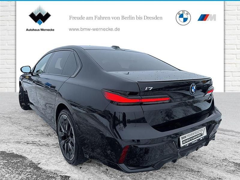 Gebraucht BMW i7 M Sport 400 kW (544 PS) 2024 Saphirschwarz Limousine