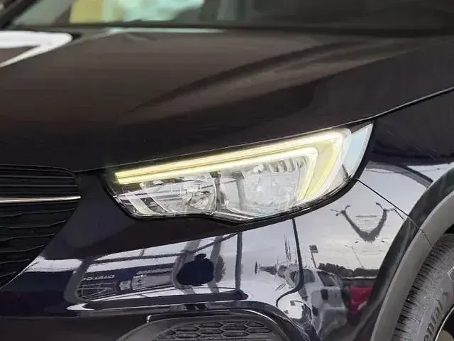 Gebraucht Opel Grandland X Edition 206 PS (151 kW) 2019 Violett SUV