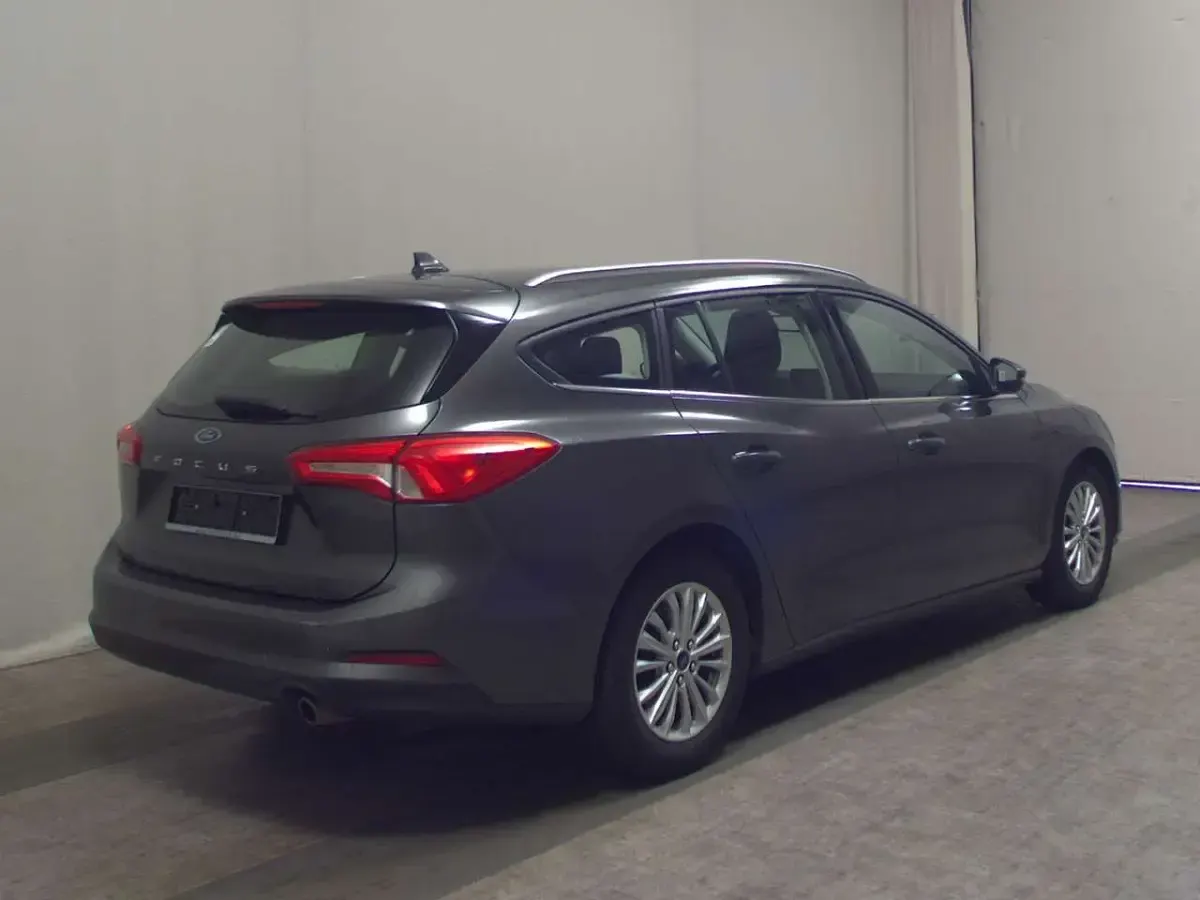 Brugt Ford Focus Titanium 120 HK (88 kW) 2019 Grå Stationcar