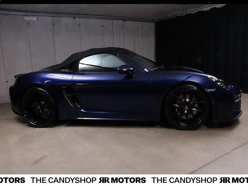 Gebraucht Porsche Boxster Spyder 420 PS (308 kW) 2022 Blau Cabrio