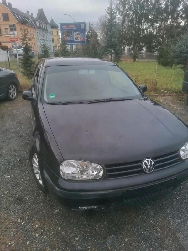 Gebraucht VW Golf IV 80 PS (58 kW) 2000 Schwarz Kleinwagen