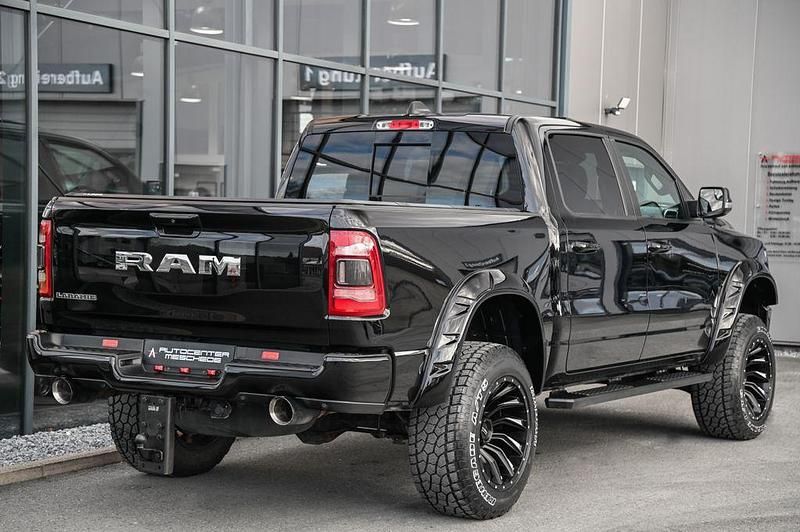 Gebraucht Dodge Ram 401 PS (294 kW) 2021 Schwarz Pickup