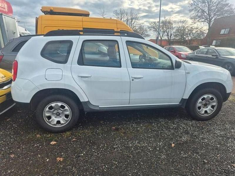 Gebraucht Dacia Duster Lauréate 105 PS (77 kW) 2011 Gletscherweiss SUV