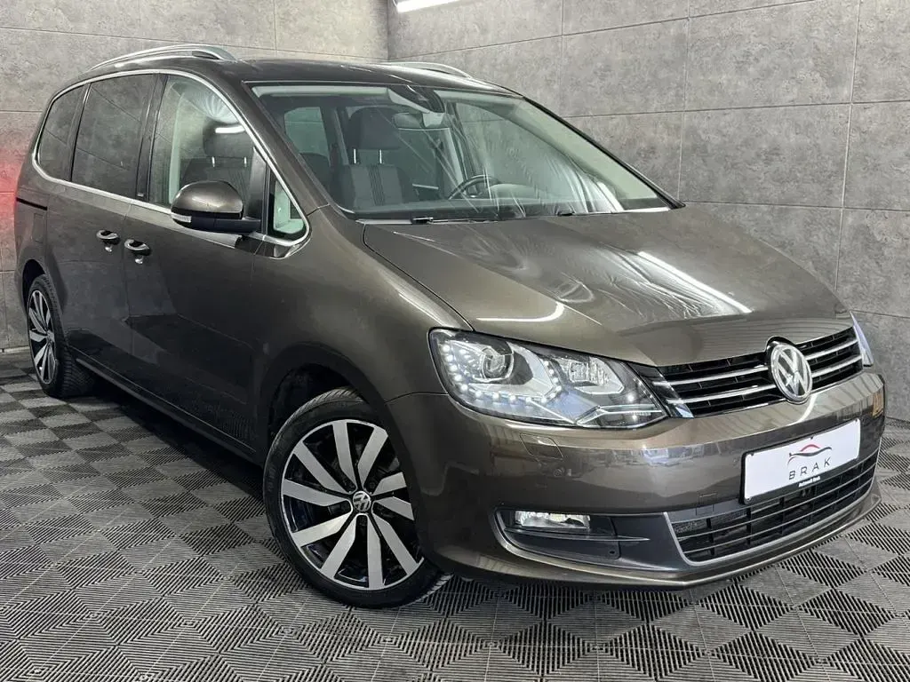 Gebraucht VW Sharan 150 PS (110 kW) 2017 Braun Van / Kleinbus