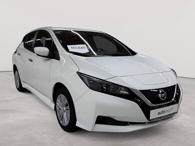 Gebraucht Nissan Leaf 110 kW (150 PS) 2022 Arctic solid white Kleinwagen