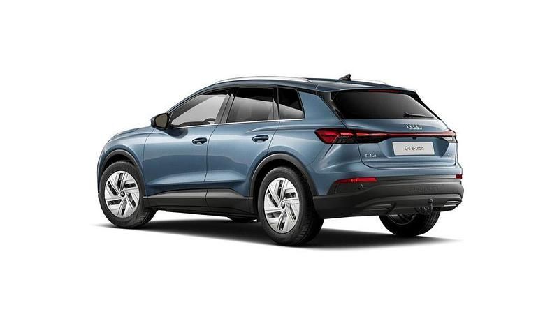 Gebraucht Audi Q4 e-tron Ambiente 210 kW (286 PS) 2024 Geysirblau metallic SUV