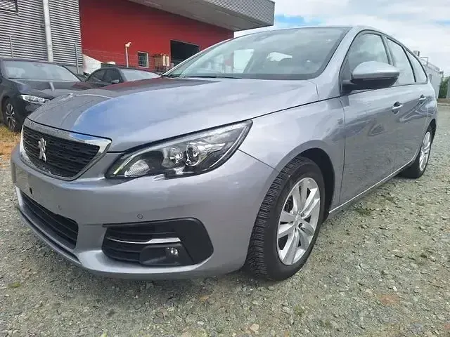 Gebraucht Peugeot 308 SW 131 PS (96 kW) 2021 Silber Kombi