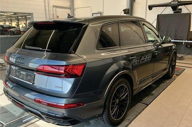 Gebraucht Audi Q7 Competition 286 PS (210 kW) 2023 Daytonagrau perleffekt SUV
