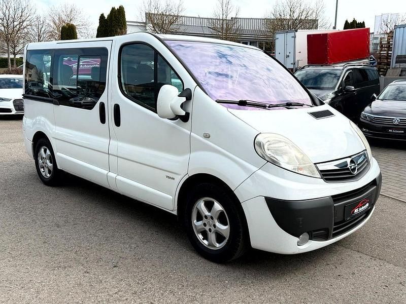 Gebraucht Opel Vivaro Cosmo 145 PS (106 kW) 2010 Weiß Van / Kleinbus