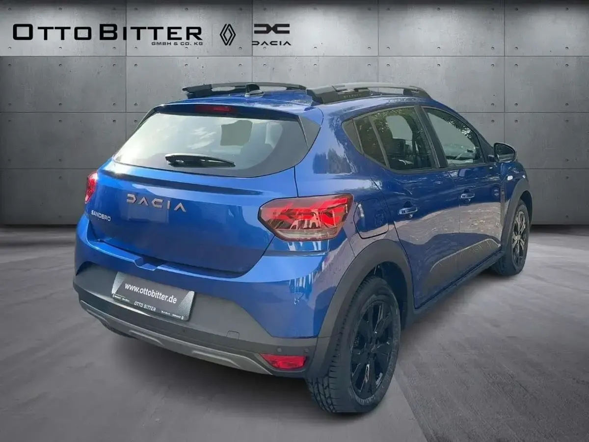 Neu Dacia Sandero Extreme 110 PS (80 kW) 2025 Ironblau Kleinwagen