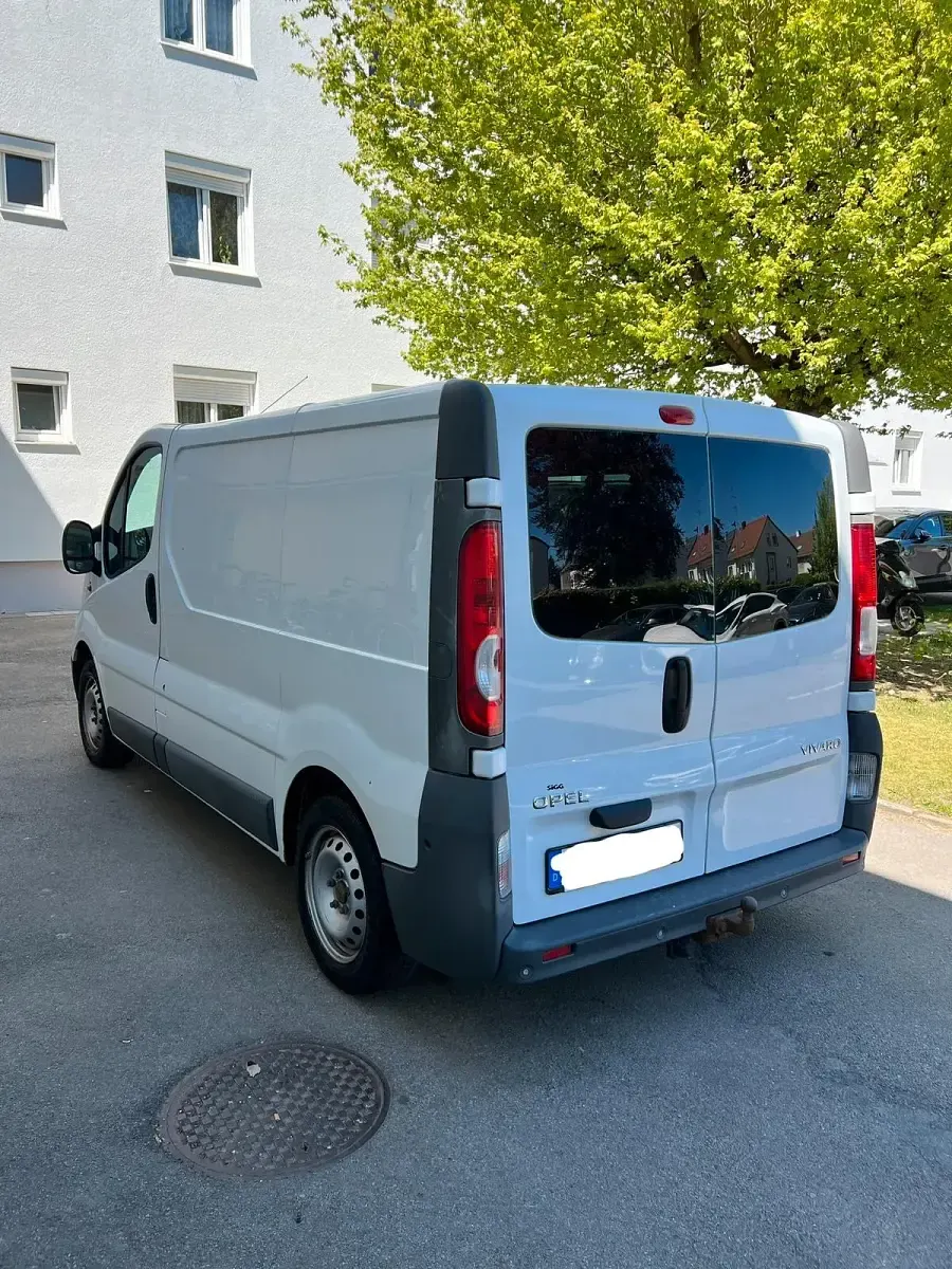 Usata Opel Vivaro 2010 Bianco Monovolume