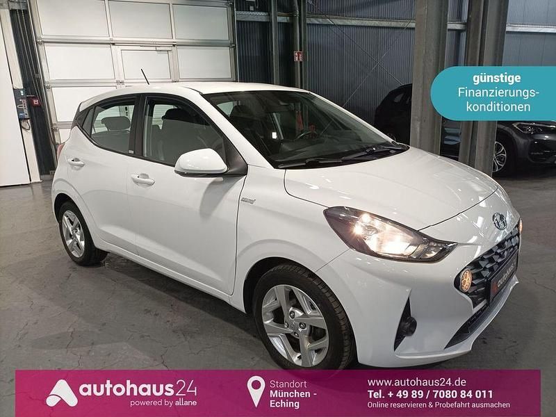 Weiß Gebraucht 2021 Hyundai i10 Trend Kleinwagen | 9.970 € (Superpreis) - Bild 1/4