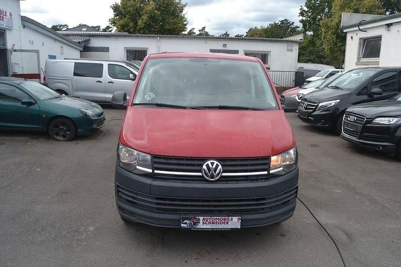 Gebraucht VW Transporter 84 PS (61 kW) 2018 Rot Van