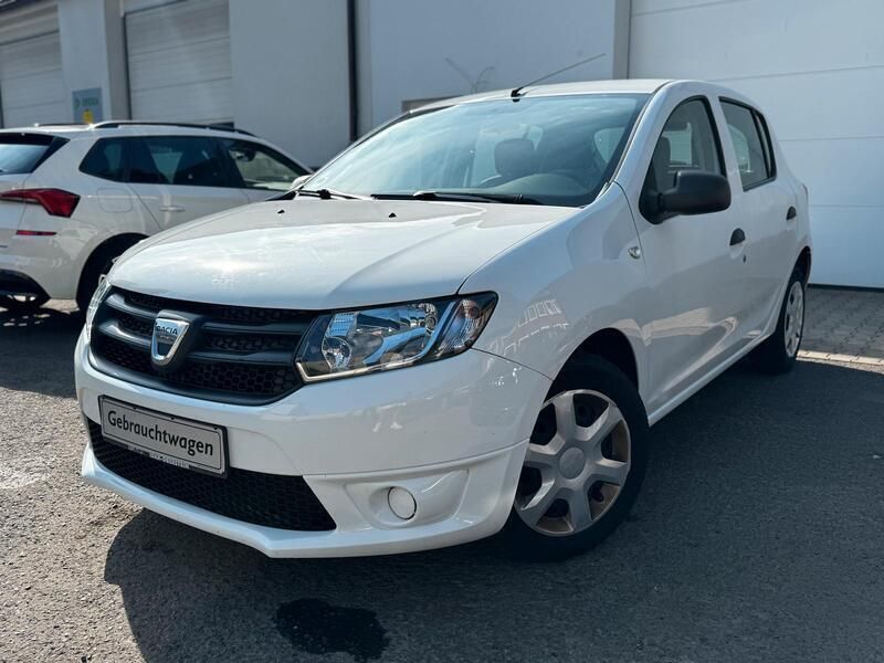 Weiß Gebraucht 2013 Dacia Sandero Kleinwagen | 2.990 € (Fairer Preis) - Bild 1/4
