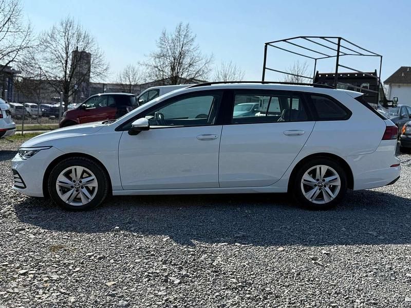 Gebraucht VW Golf VIII 150 PS (110 kW) 2022 Pure white Kombi