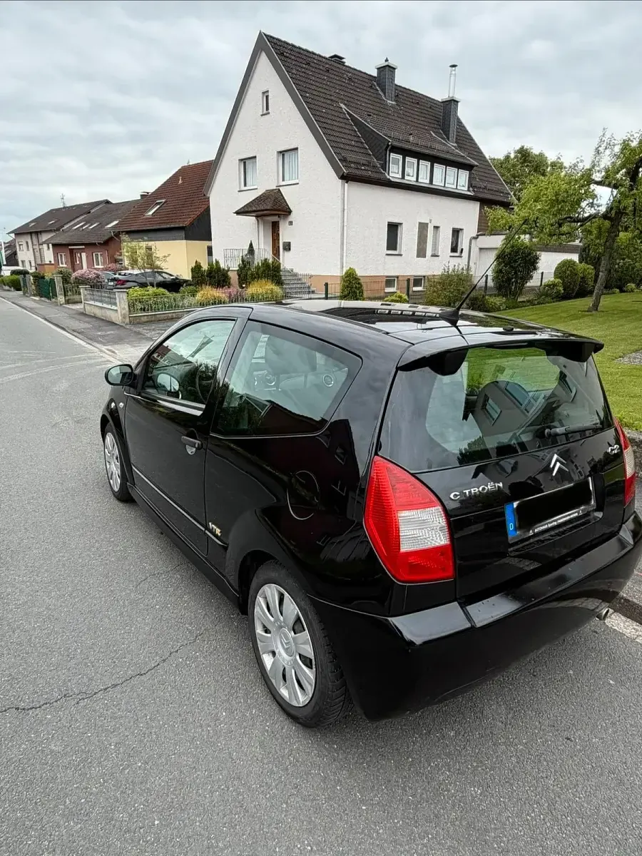 Gebraucht Citroën C2 73 PS (53 kW) 2008 Schwarz Kleinwagen