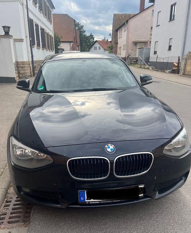 Schwarz Gebraucht 2012 BMW 116 Kleinwagen | 5.500 € (Fairer Preis) - Bild 1/4