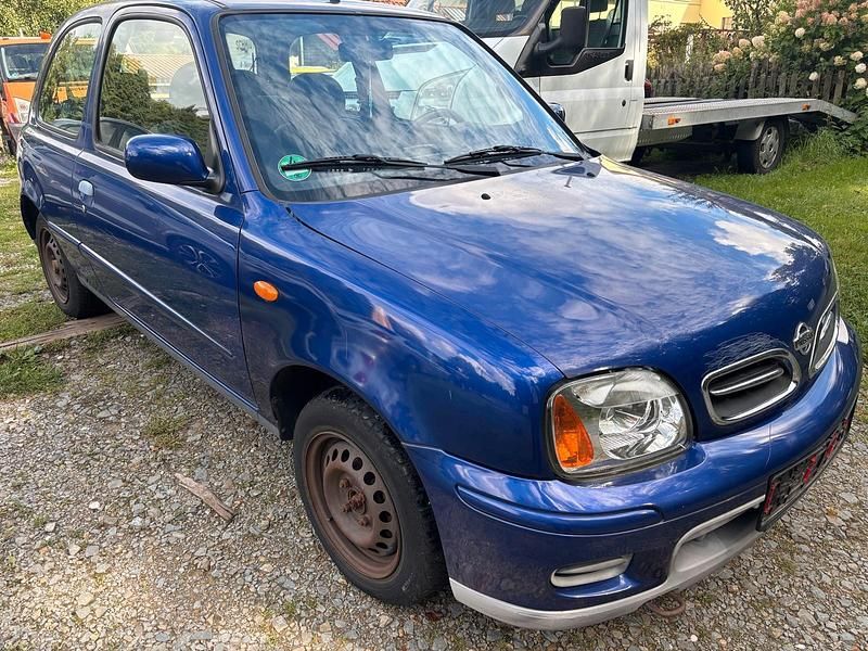 Blau Gebraucht 2002 Nissan Micra Kleinwagen | 890 € (Guter Preis) - Bild 1/4