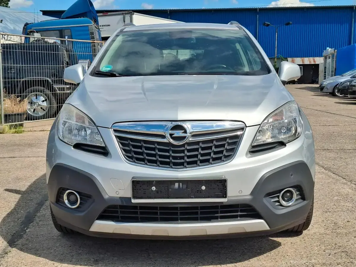 Gebraucht Opel Mokka Edition 116 PS (85 kW) 2013 Argon silber/ice silver (m2) SUV