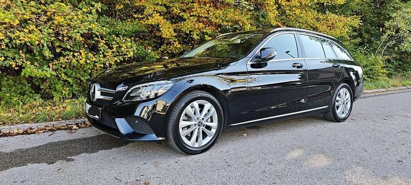 Gebraucht Mercedes C200 160 PS (117 kW) 2019 Schwarz Kombi