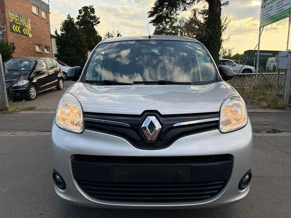 Gebraucht Renault Kangoo Experience 114 PS (83 kW) 2018 Silber Van / Kleinbus