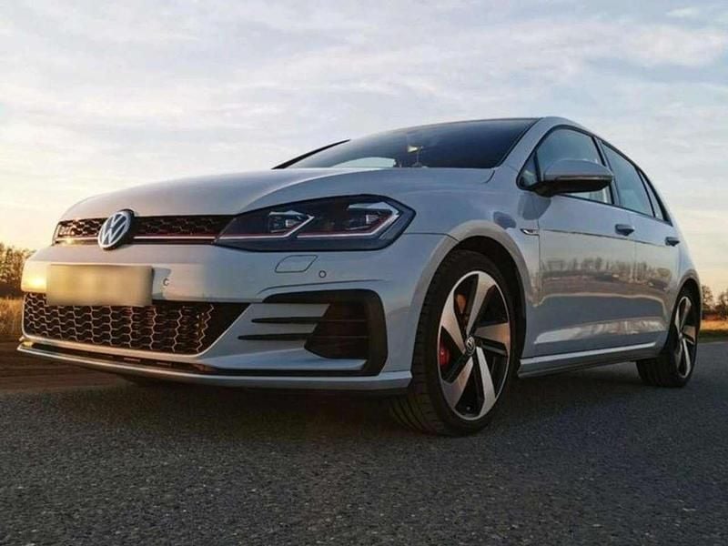 Gebraucht VW Golf VII GTI 245 PS (180 kW) 2018 White silver metallic Kleinwagen