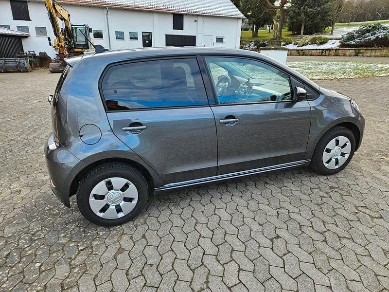 Gebraucht VW e-up! Style 61 kW (83 PS) 2022 Grau Kleinwagen