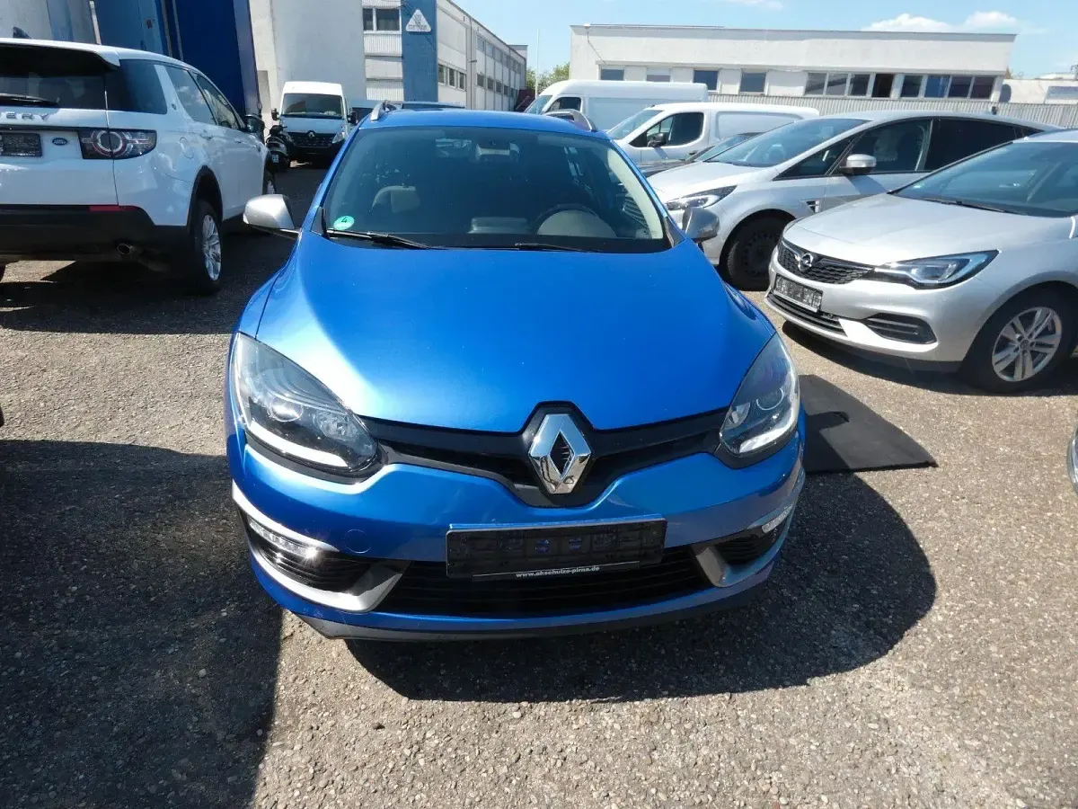 Gebraucht Renault Mégane GrandTour Initiale Paris 132 PS (97 kW) 2015 Malta blue Kombi