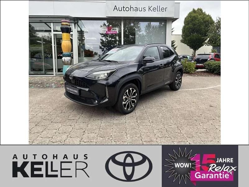 Mysticschwarz mica Neu 2025 Toyota Yaris Cross SUV | 32.160 € (Etwas zu teuer) - Bild 1/4