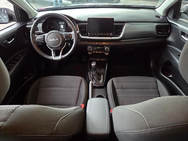 Gebraucht Kia Stonic Vision 101 PS (74 kW) 2022 Grau, perenial grey SUV