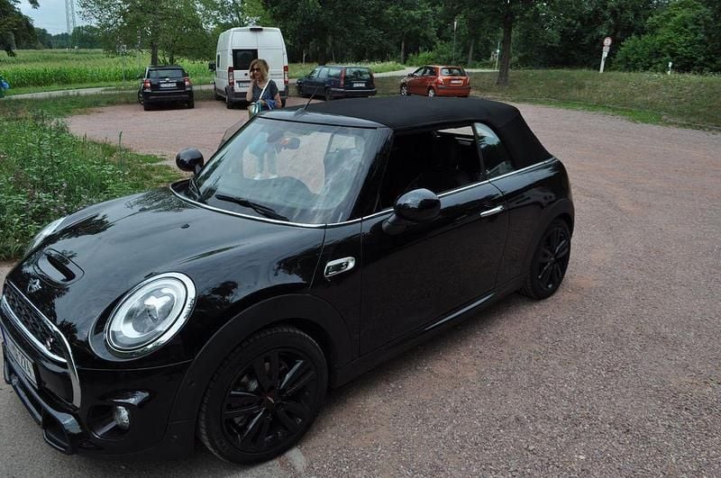 Schwarz Gebraucht 2018 Mini John Cooper Works Kleinwagen | 21.900 € (Superpreis) - Bild 1/4