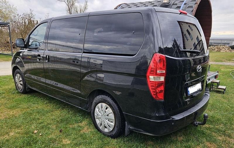 Gebraucht Hyundai H-1 170 PS (125 kW) 2009 Schwarz Van / Kleinbus