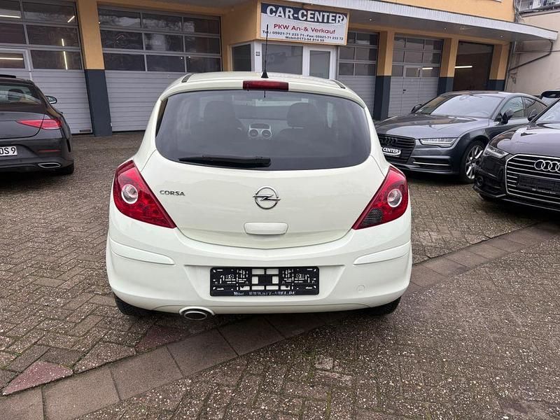 Gebraucht Opel Corsa Satellite 87 PS (63 kW) 2011 Guacamole weiss (uni) Limousine