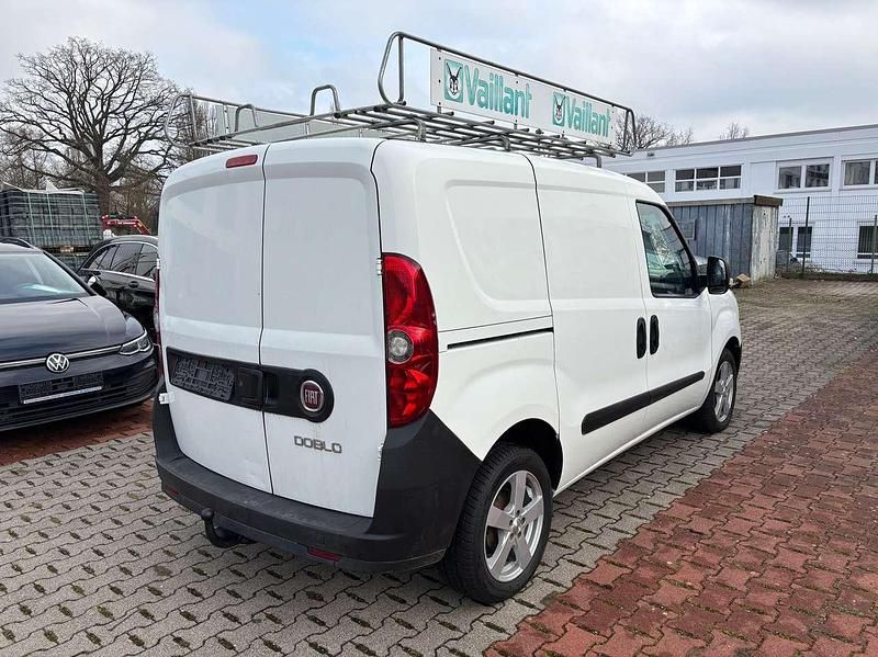Gebraucht Fiat Doblò 75 PS (55 kW) 2015 Colore esterno (weiß) Van / Kleinbus