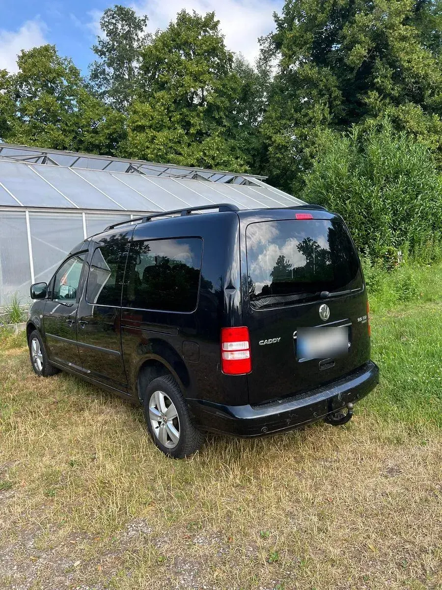 Gebraucht VW Caddy Maxi Comfortline 140 PS (102 kW) 2011 Schwarz Van / Kleinbus
