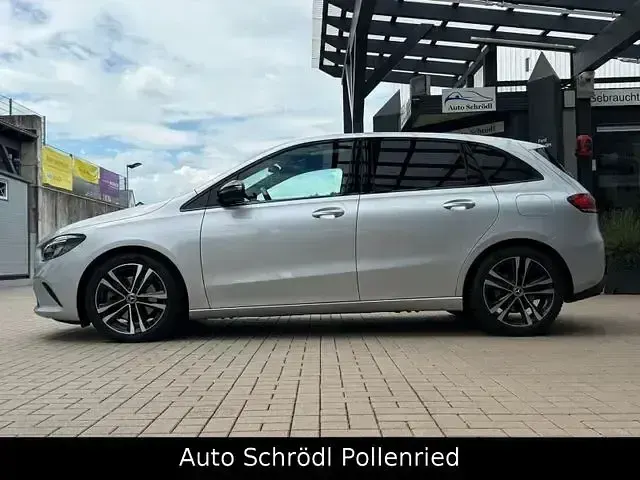 Gebraucht Mercedes B220 Progressive 190 PS (139 kW) 2019 Silber Kleinwagen