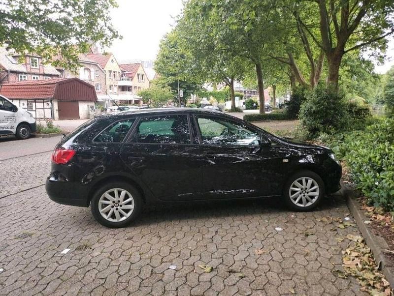 Schwarz Gebraucht 2015 Seat Ibiza Style Limousine | 7.100 € (Fairer Preis) - Bild 1/4