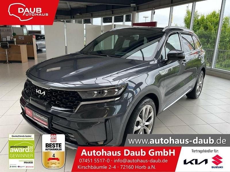 Grau Gebraucht 2023 Kia Sorento Platinum SUV | 49.780 € - Bild 1/4