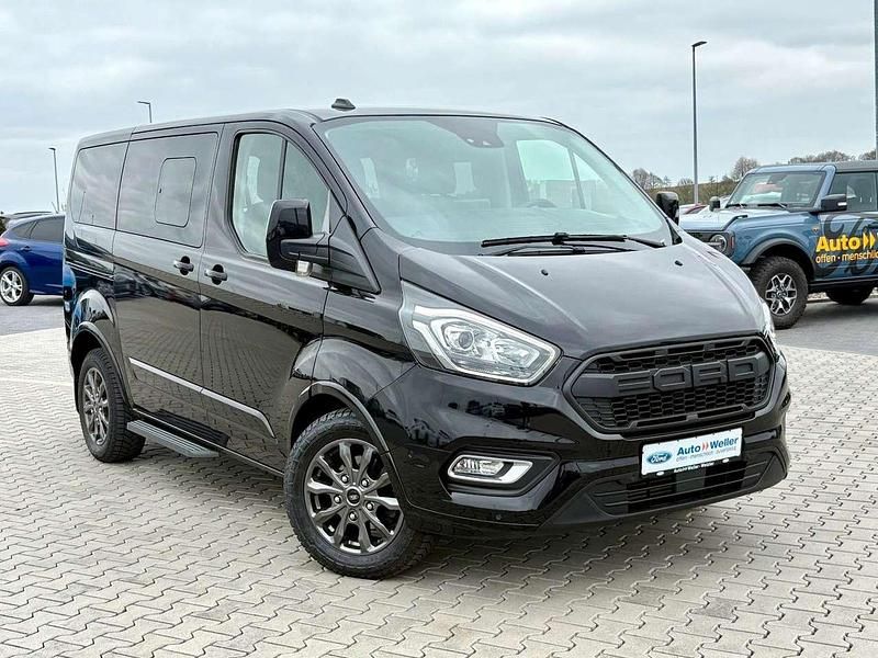 Gebraucht Ford Tourneo 131 PS (96 kW) 2022 Obsidianschwarz Van / Kleinbus