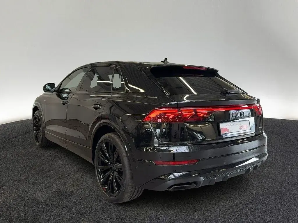 Gebraucht Audi Q8 Business 286 PS (210 kW) 2026 Mythosschwarz metallic SUV